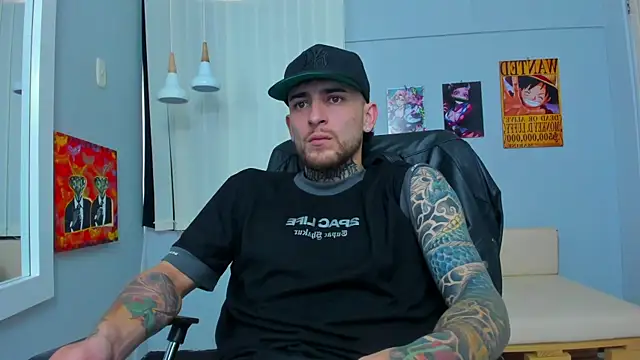 Snapshot of Drako_Lamar chatting on 03-13-25, 03:39 Drako Lamar online show from 03-13-25, 03:39