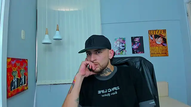 Snapshot of Drako_Lamar chatting on 03-13-25, 06:45 Drako Lamar online show from 03-13-25, 06:45