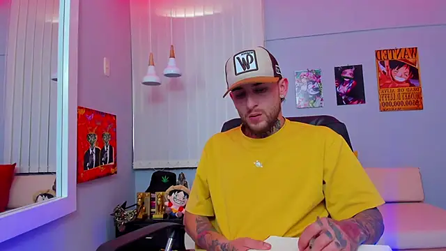 Snapshot of Drako_Lamar chatting on 03-20-25, 03:47 Drako Lamar online show from 03-20-25, 03:47