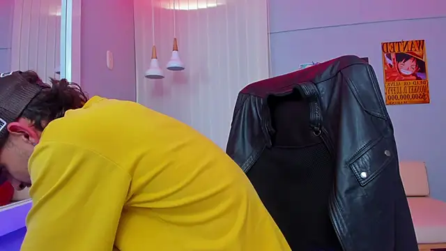 Snapshot of Drako_Lamar chatting on 03-20-25, 06:53 Drako Lamar online show from 03-20-25, 06:53