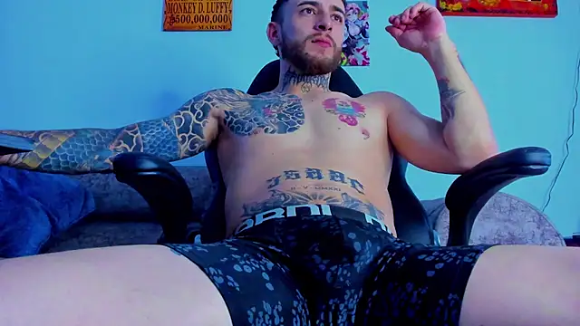 Snapshot of Drako_Lamar chatting on 10-15-25, 08:09 Drako Lamar online show from 10-15-25, 08:09