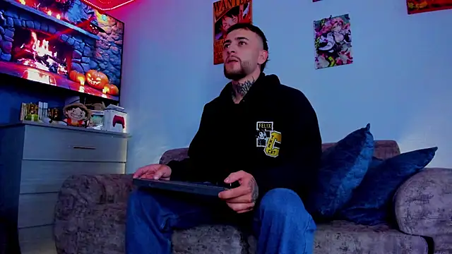 Snapshot of Drako_Lamar chatting on 10-23-25, 12:26 Drako Lamar online show from 10-23-25, 12:26