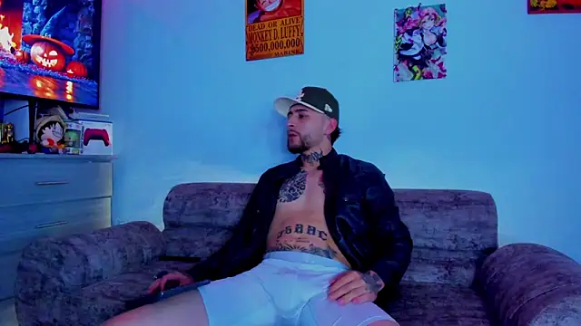 Snapshot of Drako_Lamar chatting on 10-27-25, 12:31 Drako Lamar online show from 10-27-25, 12:31