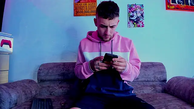 Snapshot of Drako_Lamar chatting on 11-24-25, 01:00 Drako Lamar online show from 11-24-25, 01:00