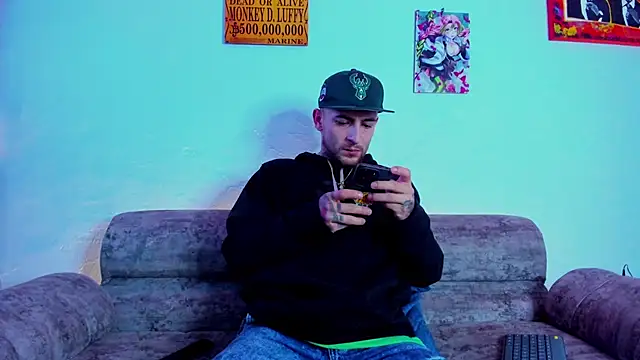 Snapshot of Drako_Lamar chatting on 12-02-25, 01:05 Drako Lamar online show from 12-02-25, 01:05