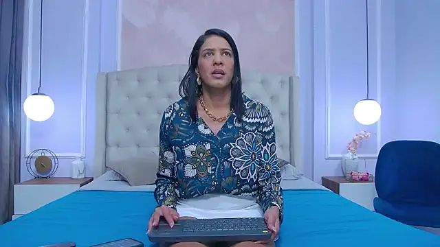 JoannaCox online show from 09-10-25, 06:41