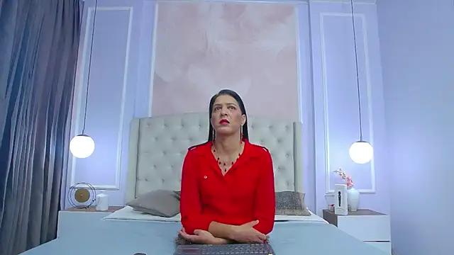 Snapshot of JoannaCox chatting on 11-10-25, 08:08 JoannaCox online show from 11-10-25, 08:08