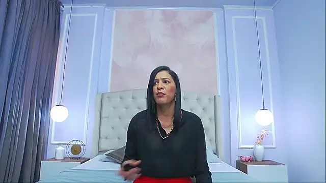 Snapshot of JoannaCox chatting on 11-29-25, 07:39 JoannaCox online show from 11-29-25, 07:39