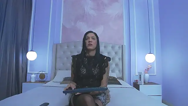 Snapshot of JoannaCox chatting on 12-05-25, 08:05 JoannaCox online show from 12-05-25, 08:05