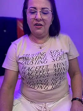 Snapshot of PaulinaSanders_X chatting on 01-08-25, 05:48 PaulinaSanders X online show from 01-08-25, 05:48