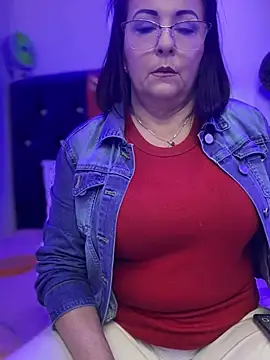 Snapshot of PaulinaSanders_X chatting on 01-12-25, 06:16 PaulinaSanders X online show from 01-12-25, 06:16