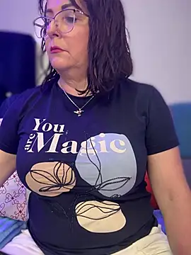 Snapshot of PaulinaSanders_X chatting on 02-17-25, 09:30 PaulinaSanders X online show from 02-17-25, 09:30