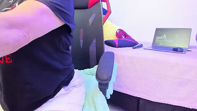 Snapshot of PaulinaSanders_X chatting on 03-23-25, 12:26 PaulinaSanders X online show from 03-23-25, 12:26