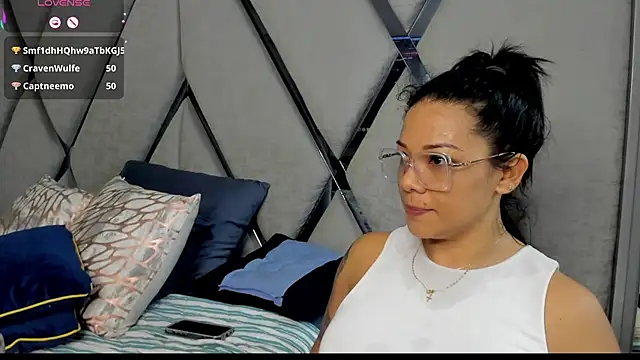 Snapshot of paula_daniela1 chatting on 12-11-24, 12:33 paula daniela1 online show from 12-11-24, 12:33