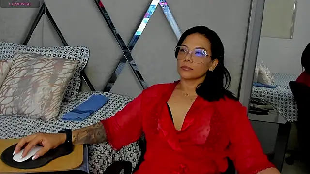 Snapshot of paula_daniela1 chatting on 01-13-25, 10:35 paula daniela1 online show from 01-13-25, 10:35