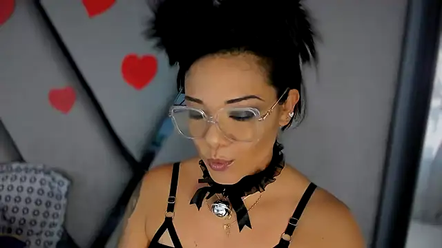 Snapshot of paula_daniela1 chatting on 02-16-25, 09:16 paula daniela1 online show from 02-16-25, 09:16