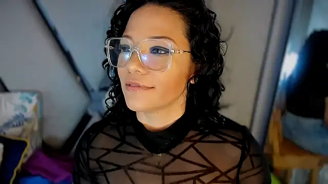 Snapshot of paula_daniela1 chatting on 02-20-25, 08:36 paula daniela1 online show from 02-20-25, 08:36