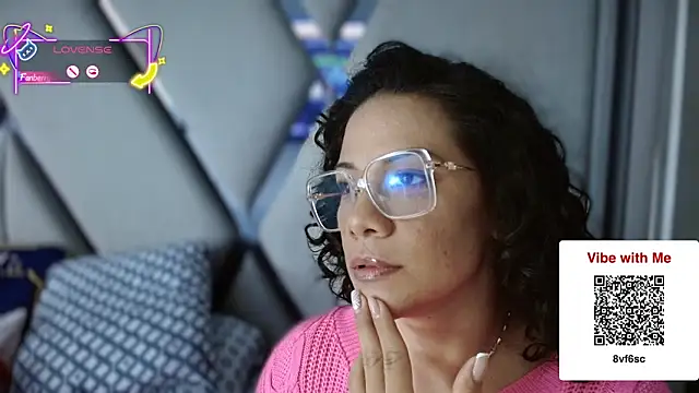 Snapshot of paula_daniela1 chatting on 11-21-25, 12:54 paula daniela1 online show from 11-21-25, 12:54