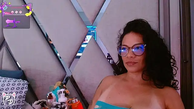 paula daniela1 online show from 06-10-26, 09:25