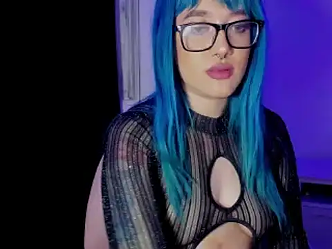 Snapshot of kat_apple chatting on 12-17-24, 11:05 kat apple online show from 12-17-24, 11:05