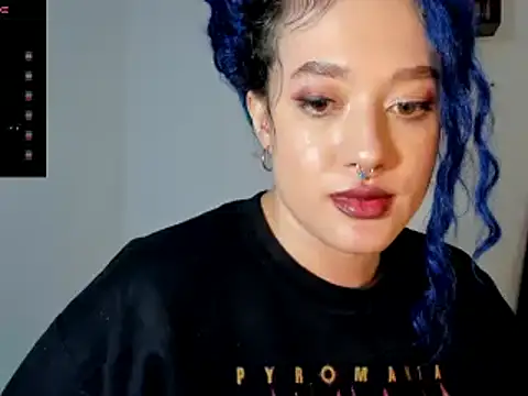 Snapshot of kat_apple chatting on 02-26-25, 03:21 kat apple online show from 02-26-25, 03:21