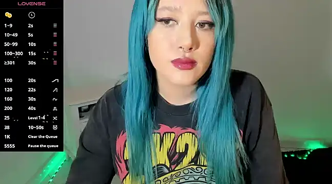 Snapshot of kat_apple chatting on 03-18-25, 05:31 kat apple online show from 03-18-25, 05:31