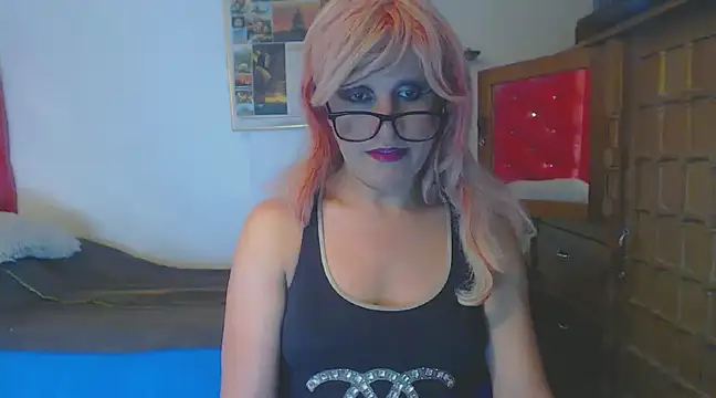 LorenJade online show from 02-11-25, 06:08