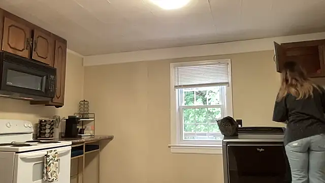 sexylilly69 online show from 04-24-26, 08:33