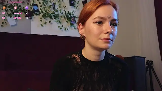 girl with snaketatto0 online show from 10-01-25, 02:39