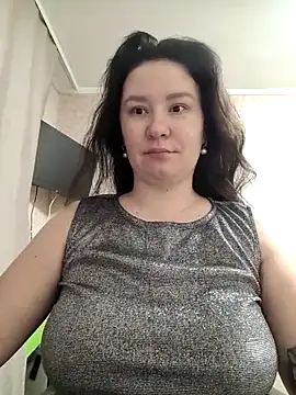 AlexaLexie online show from 12-23-25, 06:11