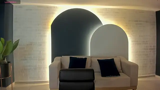 GigiLee  online show from 12-03-24, 12:06