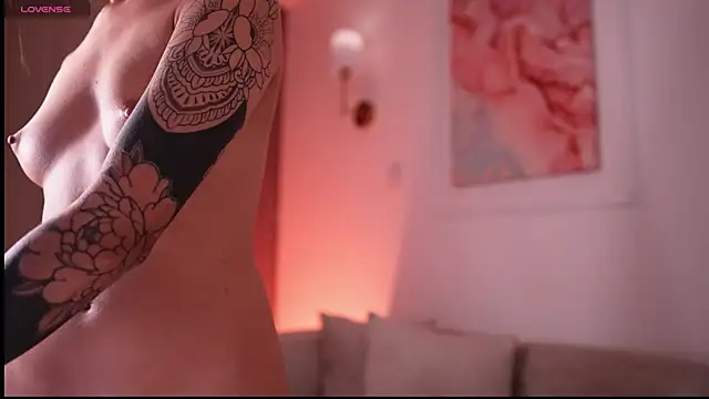 GigiLee  online show from 02-07-25, 02:19