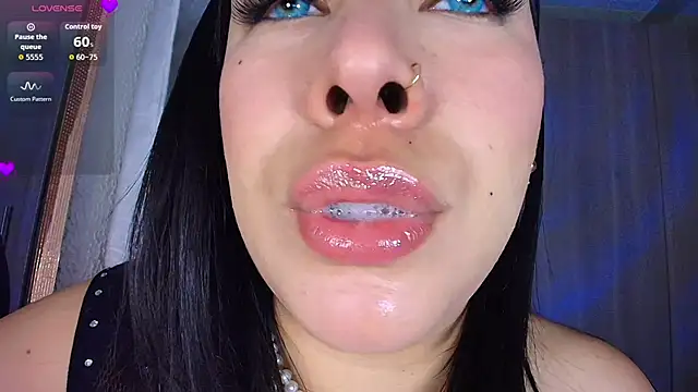 leahtemptation3 online show from 09-21-25, 10:17