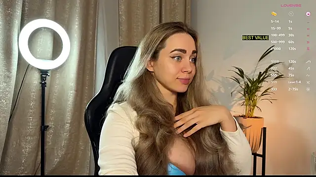 hotexclusive  online show from 10-07-25, 07:33