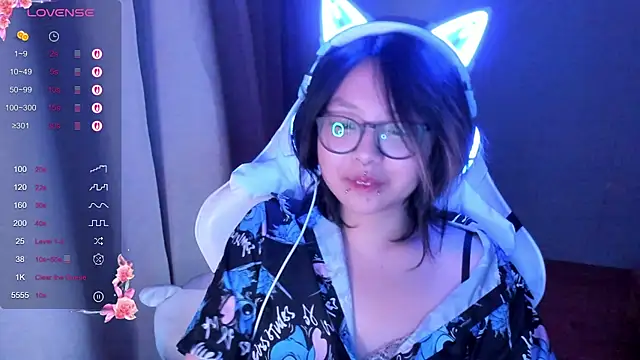 Snapshot of maydaykimmy chatting on 12-18-25, 08:48 maydaykimmy online show from 12-18-25, 08:48