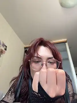 Evangeline Lawrence  online show from 04-19-26, 10:14