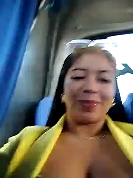 Snapshot of Ariana-pp03 chatting on 12-18-24, 12:51 Ariana-pp03 online show from 12-18-24, 12:51