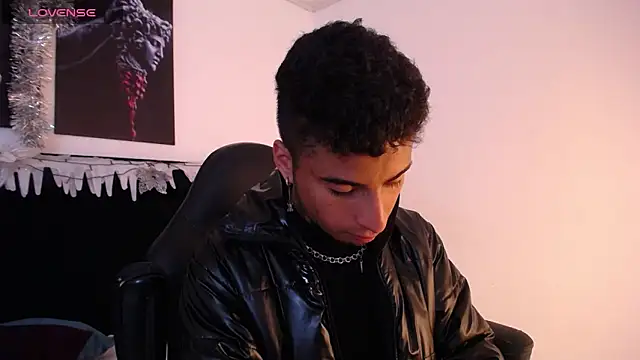 JuanCamiilo 66 online show from 12-23-24, 03:07