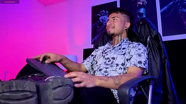 JuanCamiilo 66 online show from 03-21-26, 02:27