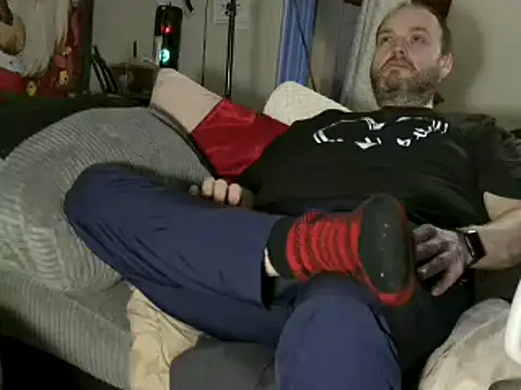 caressonnous online show from 12-17-24, 08:10