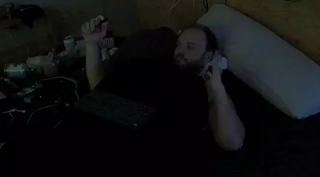 caressonnous online show from 03-04-25, 01:17