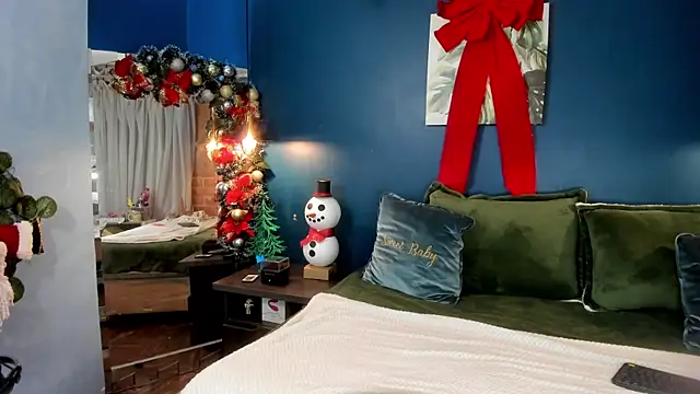 Snapshot of Melody_bonnie chatting on 12-10-24, 10:49 Melody bonnie online show from 12-10-24, 10:49