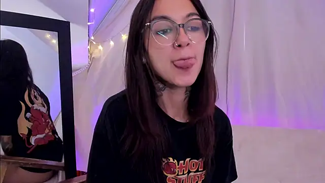 noemi foxxx online show from 02-25-25, 03:38