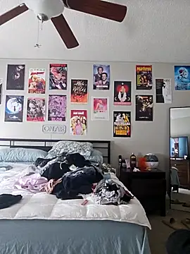 honeeyyy pot online show from 03-17-25, 05:27