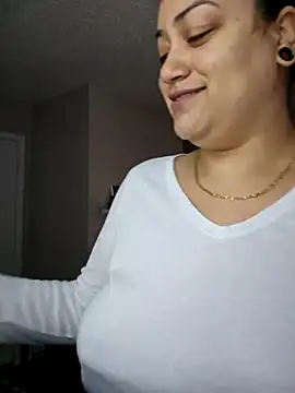 honeeyyy pot online show from 10-05-25, 06:50