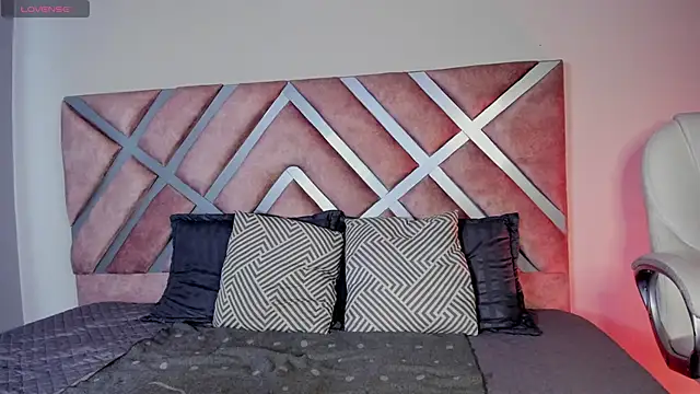 bulma bambina  online show from 12-23-24, 12:19