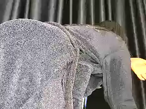 Snapshot of Fuck-Me-Daddyy chatting on 09-20-25, 02:34 Fuck-Me-Daddyy online show from 09-20-25, 02:34