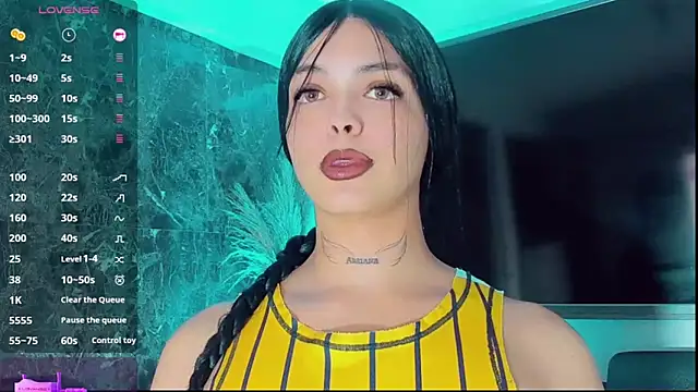 Emmaa Saenz  online show from 10-08-25, 10:29