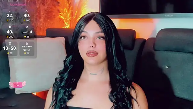 Snapshot of Emmaa_Saenz_ chatting on 05-18-26, 11:21 Emmaa Saenz online show from 05-18-26, 11:21