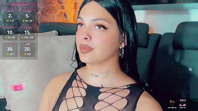 Snapshot of Emmaa_Saenz_ chatting on 05-29-26, 10:08 Emmaa Saenz online show from 05-29-26, 10:08